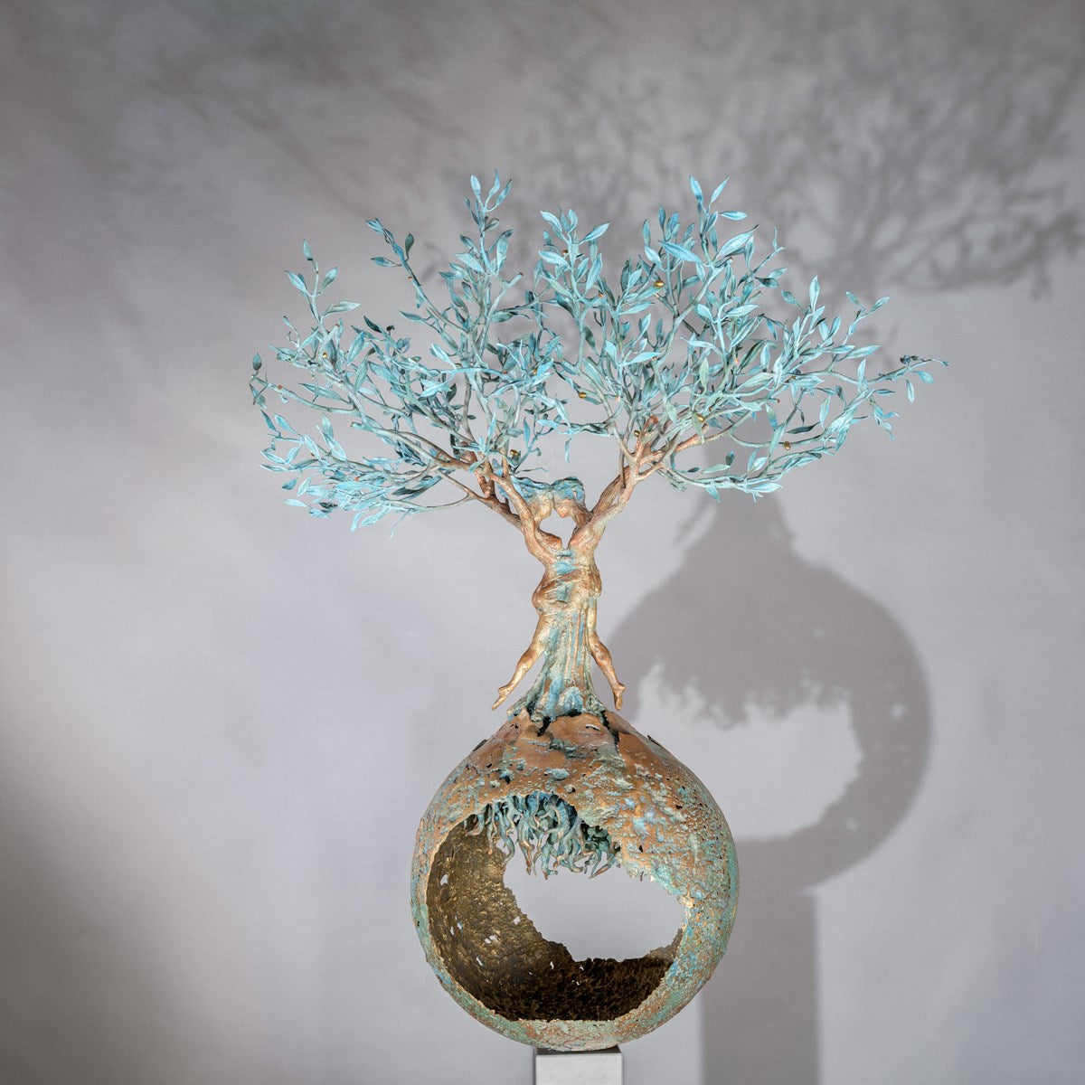 Il Futuro È Nelle Radici Del Mondo | Andrea Roggi - Clarendon Fine Art